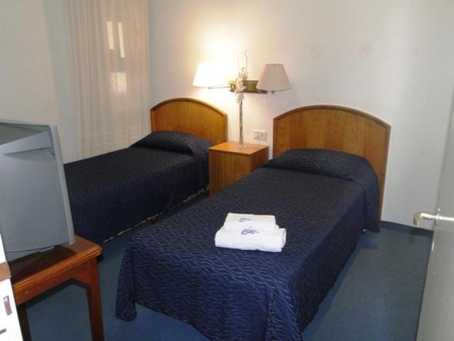 Alfa Hotel Buenos Aires Pokoj fotografie